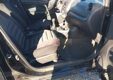 2014 Nissan Versa 1.6 S из США, поврежденный, VIN 3N1CN7AP5EL858905